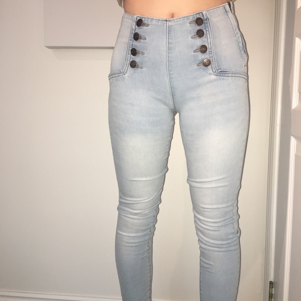 High waisted jeans